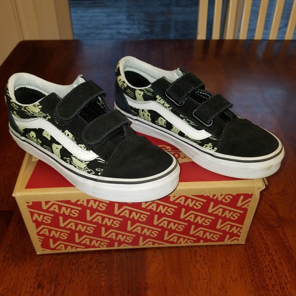 vans old skool glow in the dark